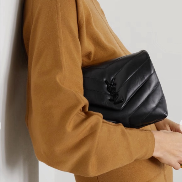 SAINT LAURENT
Loulou Toy quilted leather shoulder bag - Picture 3 of 11